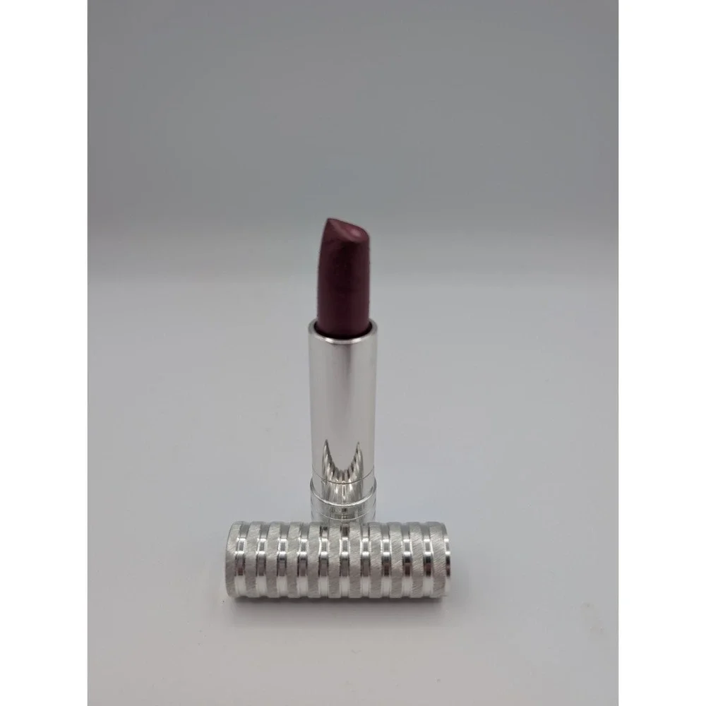 Clinique Dramatically Different Lip Shaping Lipstick 44 Raspberry Glace